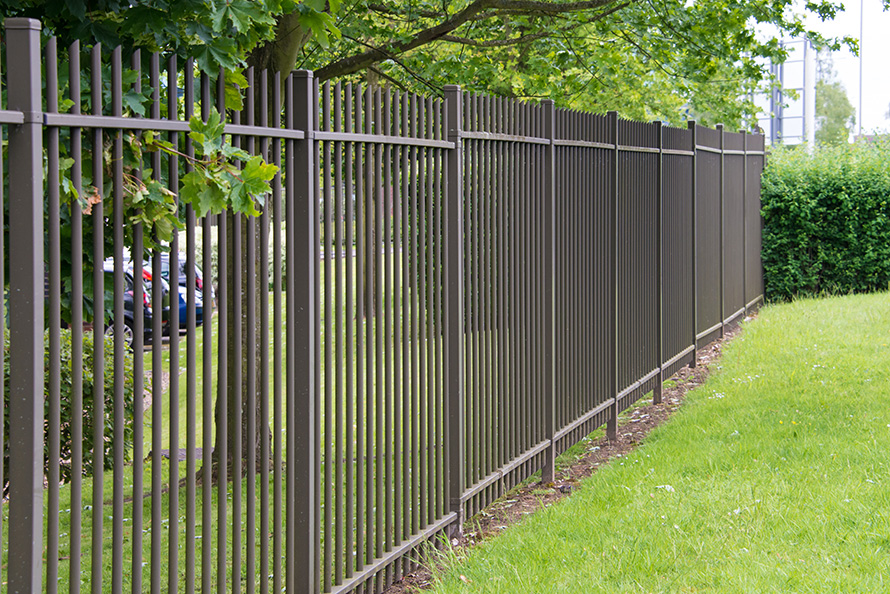 commercial fencing